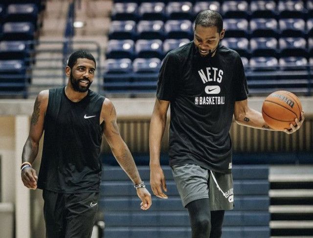 继续吃瓜！斯洛特：不懂萨拉赫说被背黑锅是何意味，我冷静不代表软弱（吃瓜继续！斯洛特：不理解萨拉赫称被当替罪羊，我的冷静不等于软弱）