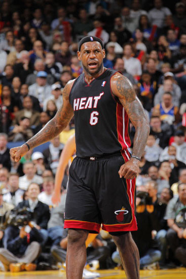 篮球运动带来的积极心理影响（篮球锻炼的正向心理效应）