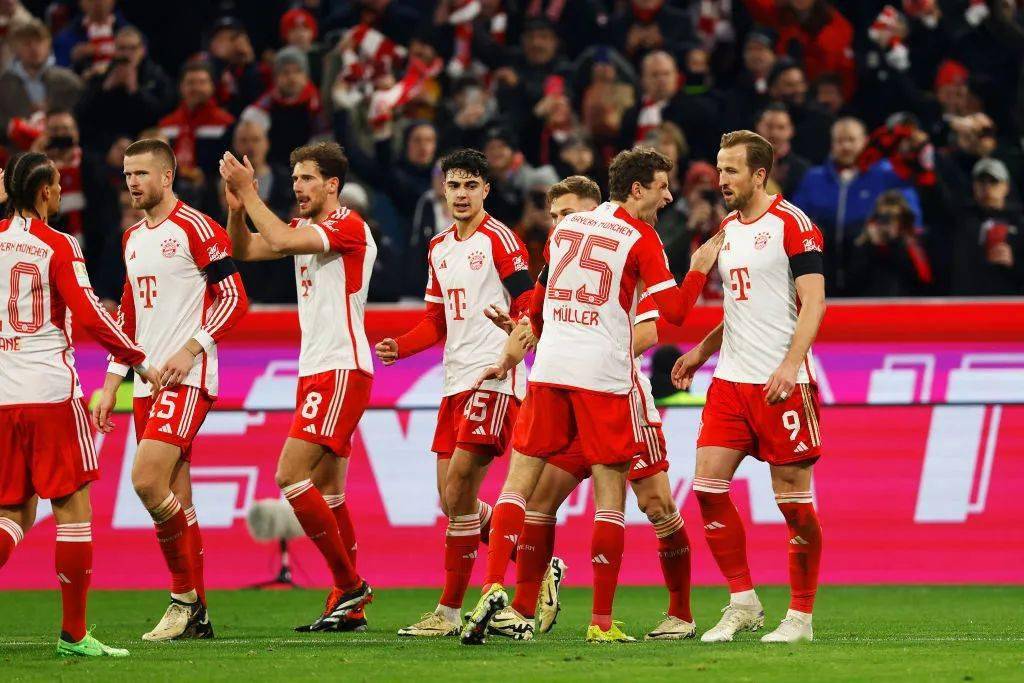 4战全胜，黄潜主帅马塞利诺当选西甲11月最佳教练（四连胜加持，黄潜主帅马塞利诺荣膺西甲11月最佳教练）