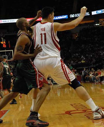 比萨1-0克雷莫内塞，伊德里萨-图雷一击制胜（伊德里萨-图雷建功，比萨1-0小胜克雷莫内塞）